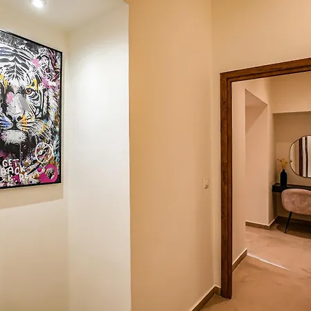 Massena Infinity Apartment Nice